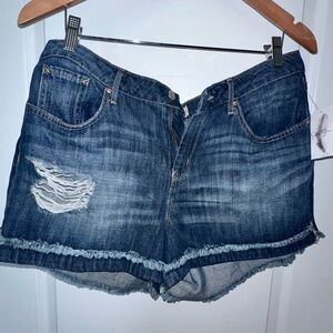 NEW WT Jessica Simpson Women’s Jean / Denim Shorts Size 32 Distressed Look